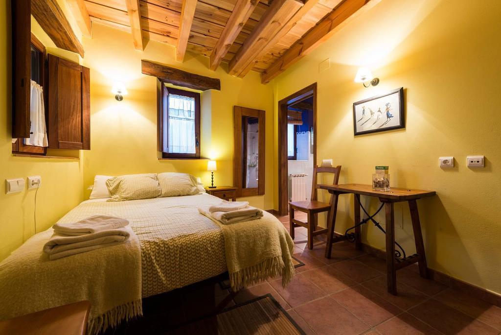Hotel Rural Piedra Abierta San Martin de Perapertu ภายนอก รูปภาพ