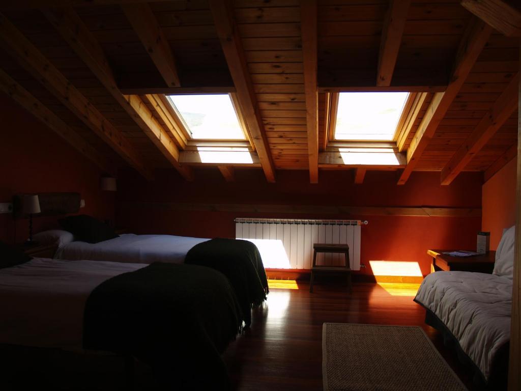 Hotel Rural Piedra Abierta San Martin de Perapertu ห้อง รูปภาพ