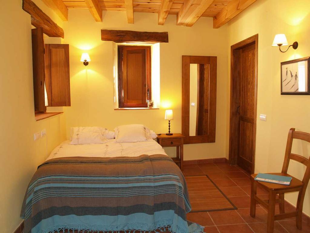 Hotel Rural Piedra Abierta San Martin de Perapertu ภายนอก รูปภาพ
